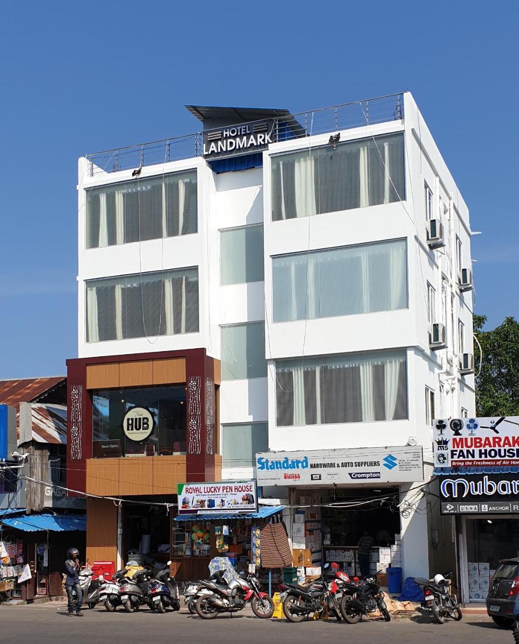 Hotel Landmark Порт Блеър Екстериор снимка